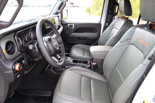2025 Jeep Gladiator Mojave X