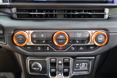 2025 Jeep Gladiator Mojave X