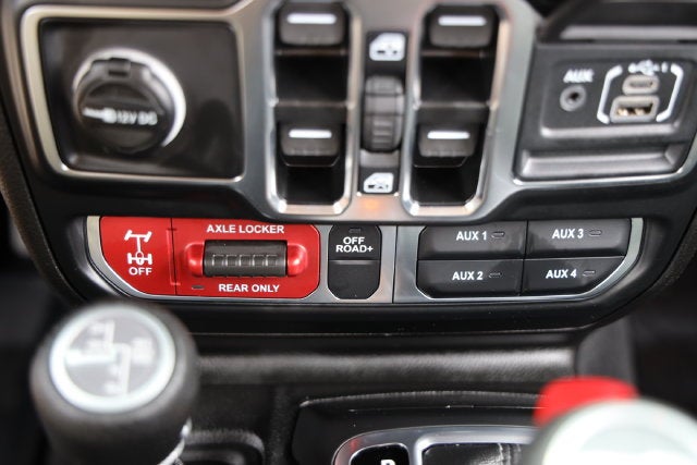 2025 Jeep Gladiator Mojave X