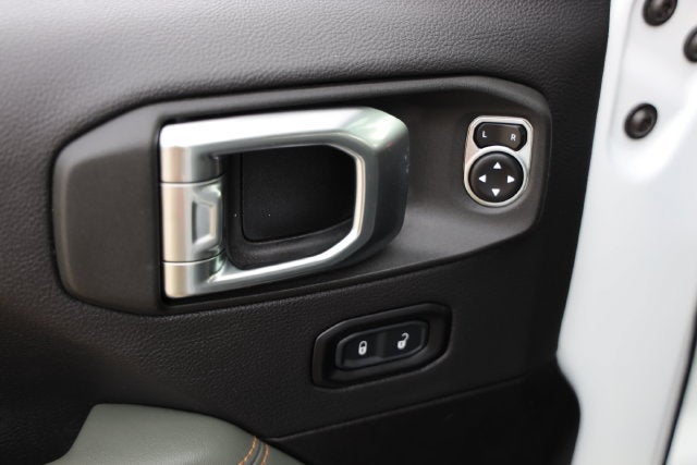 2025 Jeep Gladiator Mojave X