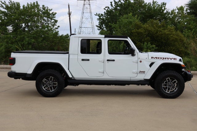 2025 Jeep Gladiator Mojave X