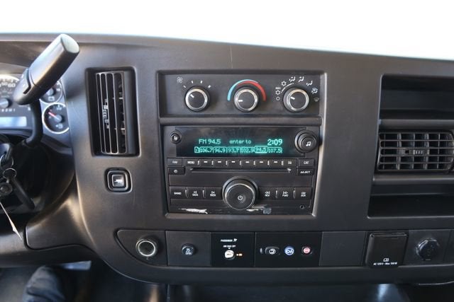 2017 Chevrolet Express Passenger 3500 LT