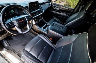 2022 GMC Yukon XL SLT