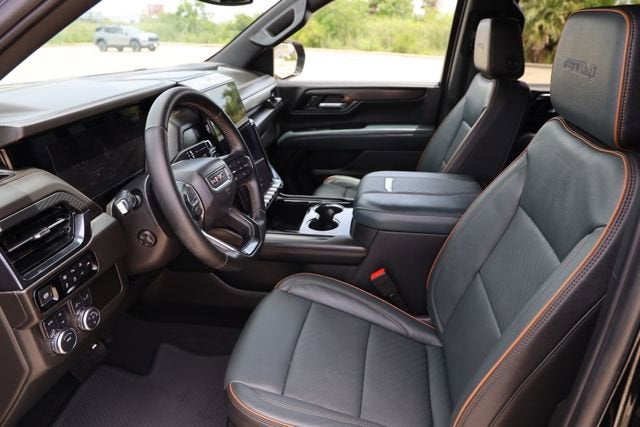 2025 GMC Yukon AT4