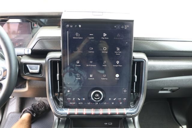 2025 GMC Yukon AT4