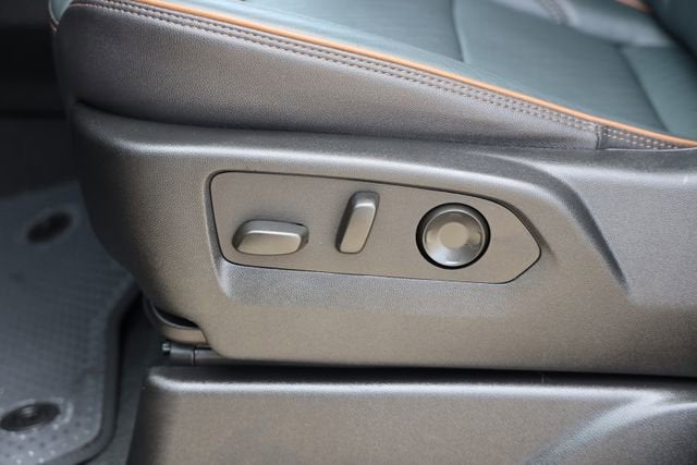 2025 GMC Yukon AT4