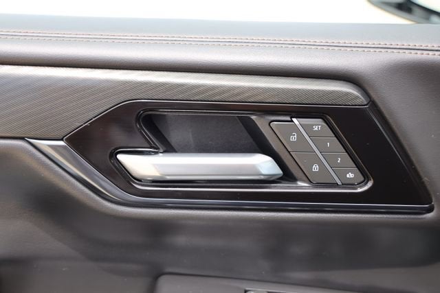 2025 GMC Yukon AT4