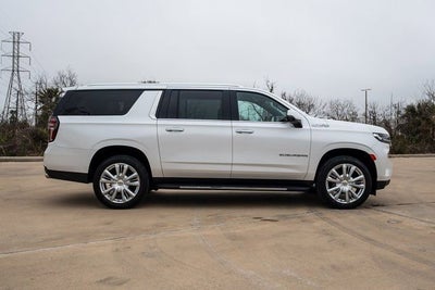 2022 Chevrolet Suburban High Country