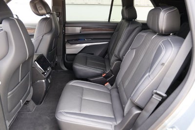2027 Cadillac VISTIQ Luxury