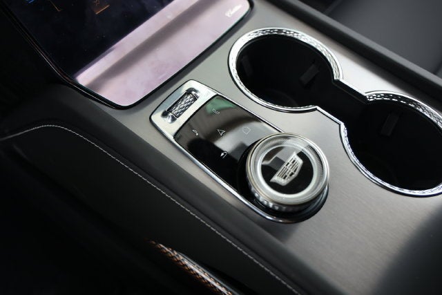 2027 Cadillac VISTIQ Luxury