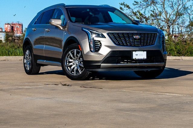 2022 Cadillac XT4 Premium Luxury