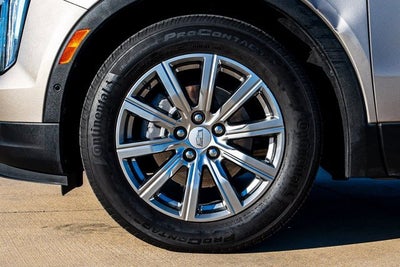 2022 Cadillac XT4 Premium Luxury