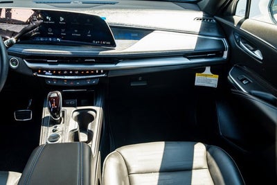 2025 Cadillac XT4 Sport