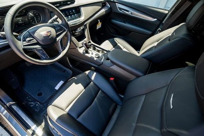 2026 Cadillac XT5 Luxury