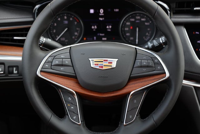 2026 Cadillac XT5 Premium Luxury