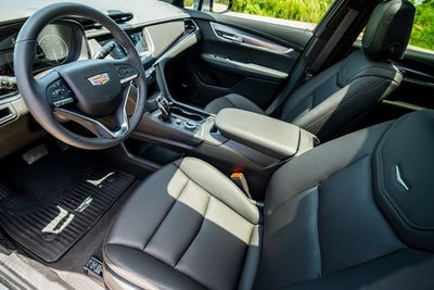 2025 Cadillac XT6 Luxury