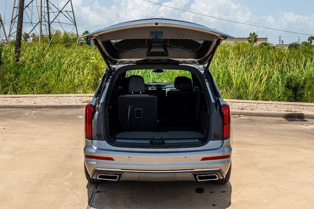 2025 Cadillac XT6 Luxury