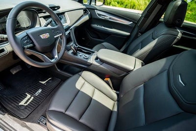 2025 Cadillac XT6 Luxury