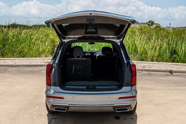 2025 Cadillac XT6 Luxury