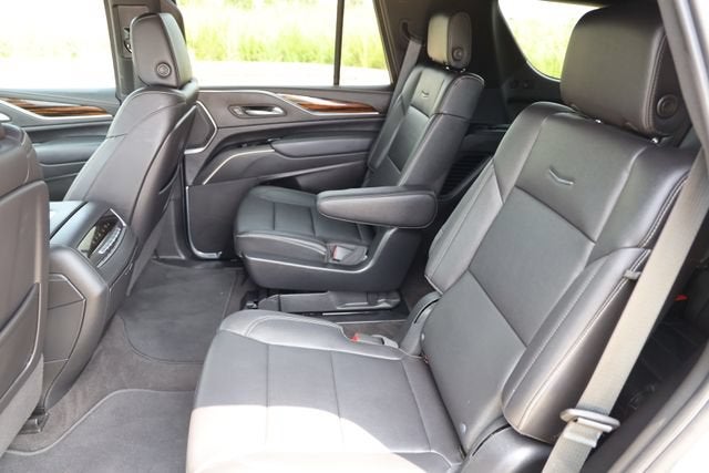 2022 Cadillac Escalade Luxury