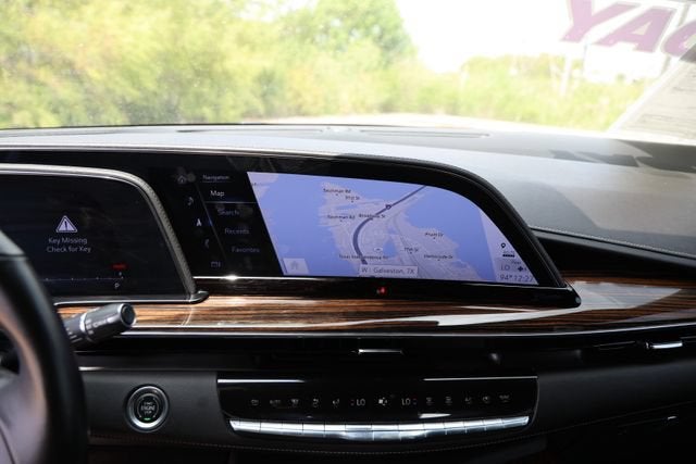 2022 Cadillac Escalade Luxury
