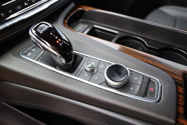 2022 Cadillac Escalade Luxury