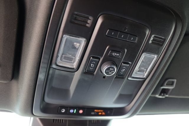 2022 Cadillac Escalade Luxury