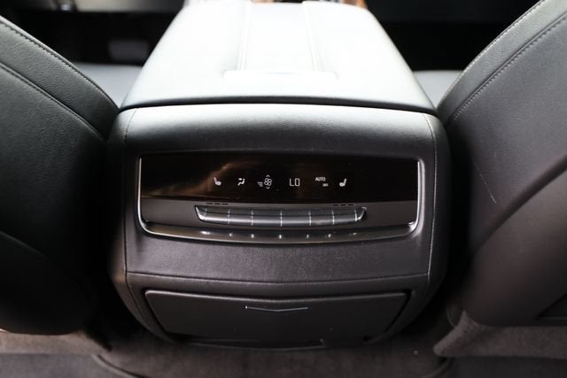 2022 Cadillac Escalade Luxury