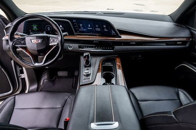 2022 Cadillac Escalade Luxury