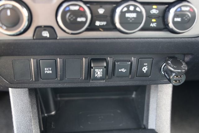 2022 Toyota Tacoma 4WD SR