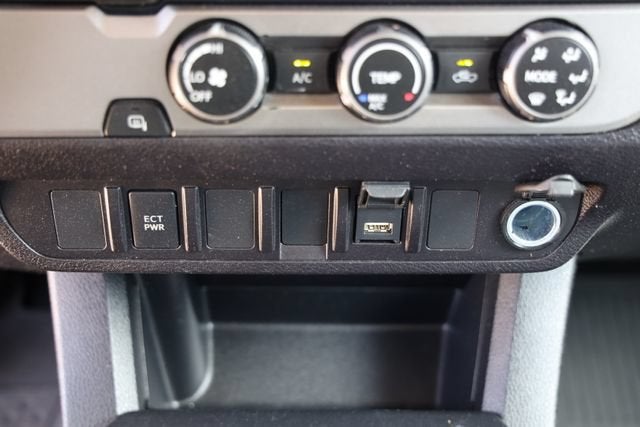 2022 Toyota Tacoma 2WD SR
