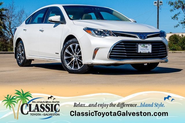 2017 Toyota Avalon Hybrid XLE Plus