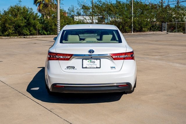 2017 Toyota Avalon Hybrid XLE Plus
