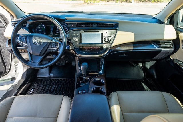 2017 Toyota Avalon Hybrid XLE Plus