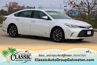 2017 Toyota Avalon Hybrid XLE Plus