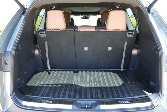 2025 Toyota Grand Highlander Hybrid MAX Limited