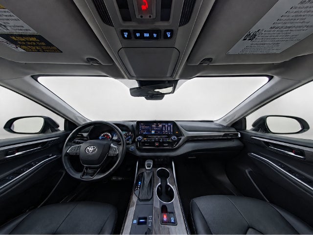 2021 Toyota Highlander Hybrid Platinum