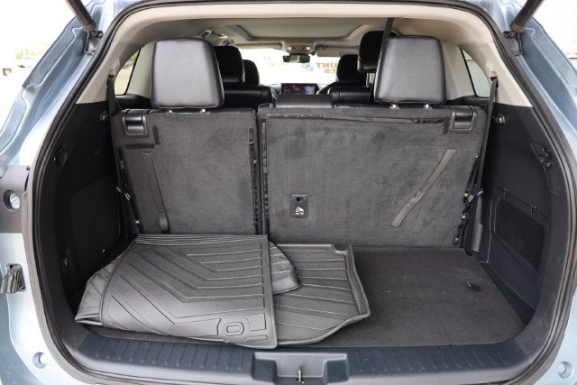 2021 Toyota Highlander Hybrid Platinum