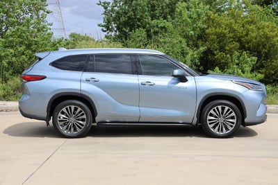 2021 Toyota Highlander Hybrid Platinum