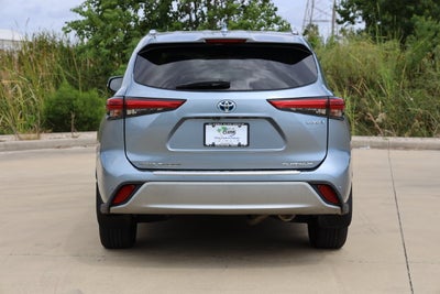 2021 Toyota Highlander Hybrid Platinum