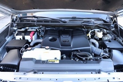 2024 Toyota Tundra 4WD SR5