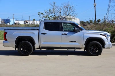 2024 Toyota Tundra 4WD SR5