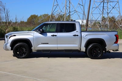 2024 Toyota Tundra 4WD SR5