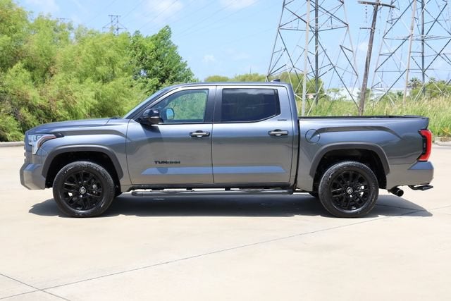 2026 Toyota Tundra 4WD SR5