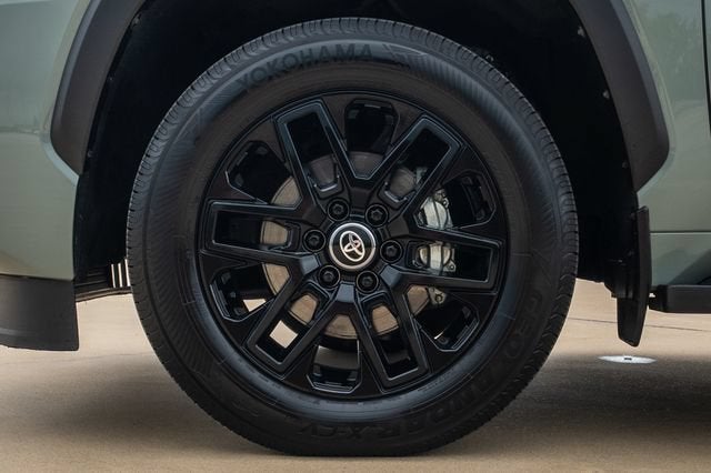 2025 Toyota Sequoia SR5