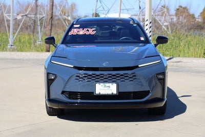 2025 Toyota Crown Signia XLE