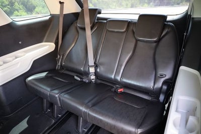 2023 Kia Carnival LX