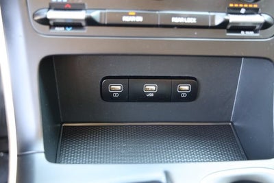 2023 Kia Carnival LX