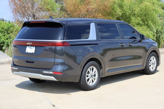 2023 Kia Carnival LX