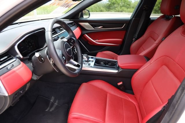 2024 Jaguar XF R-Dynamic SE
